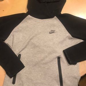 Nike women’s hoodie size M